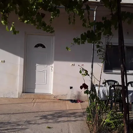Vacation Home Ana * Shen Vasil